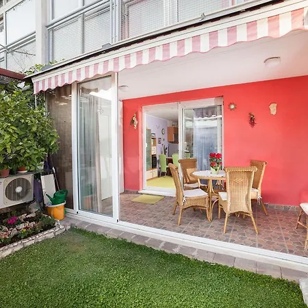 Apartment Garden Apartments Split