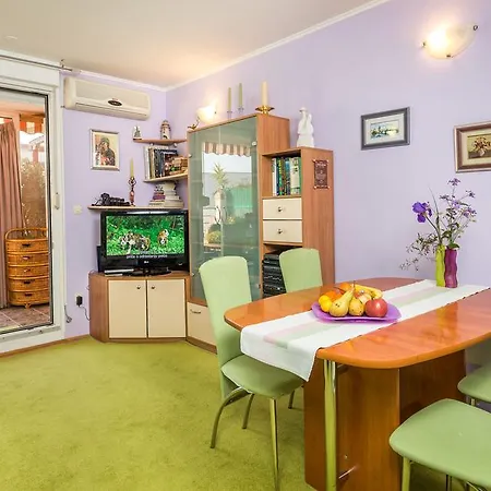 Apartment Garden Apartments Split