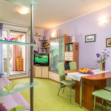 Garden Apartments Appartamento *