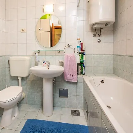 Apartman Garden Apartments *